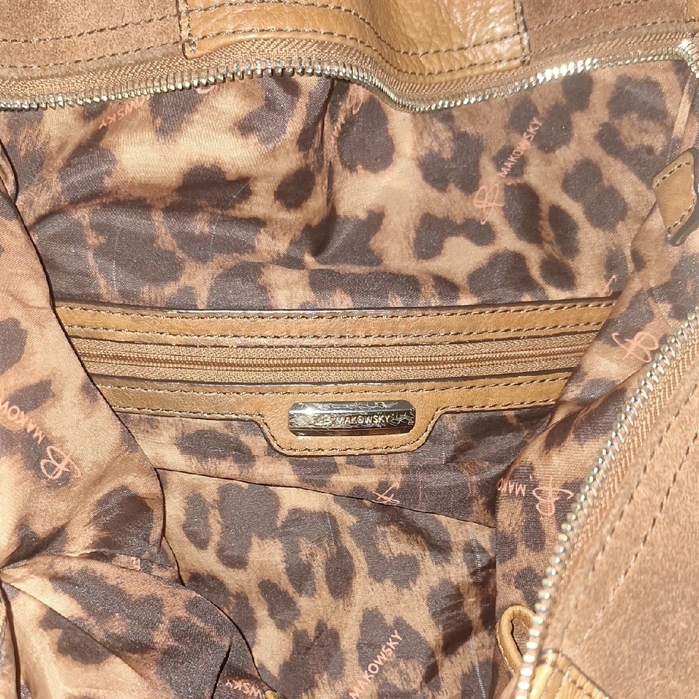 B. Makowski Brown Leather Tote Bag - Picture 10 of 11